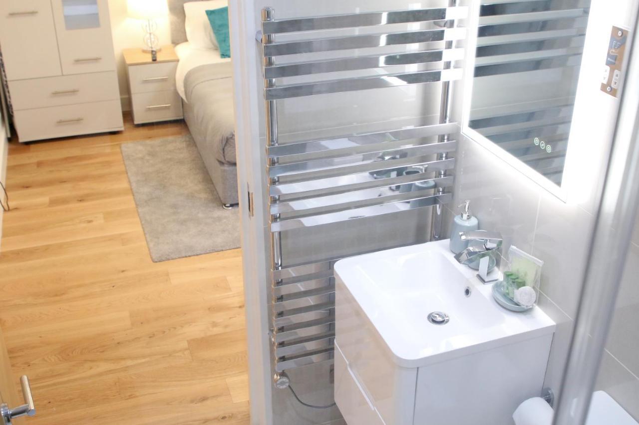 High Spec Luxury Studio Apartment In Sydenham 런던 외부 사진