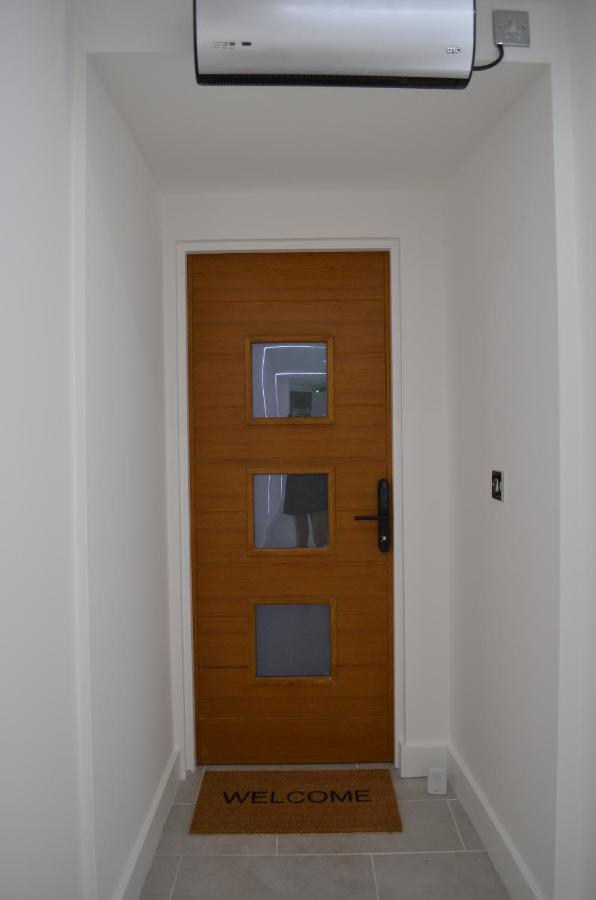 High Spec Luxury Studio Apartment In Sydenham 런던 외부 사진