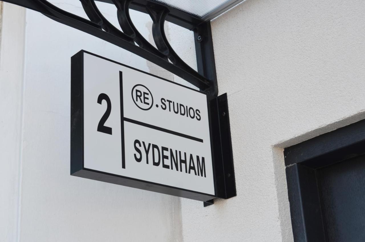 High Spec Luxury Studio Apartment In Sydenham 런던 외부 사진